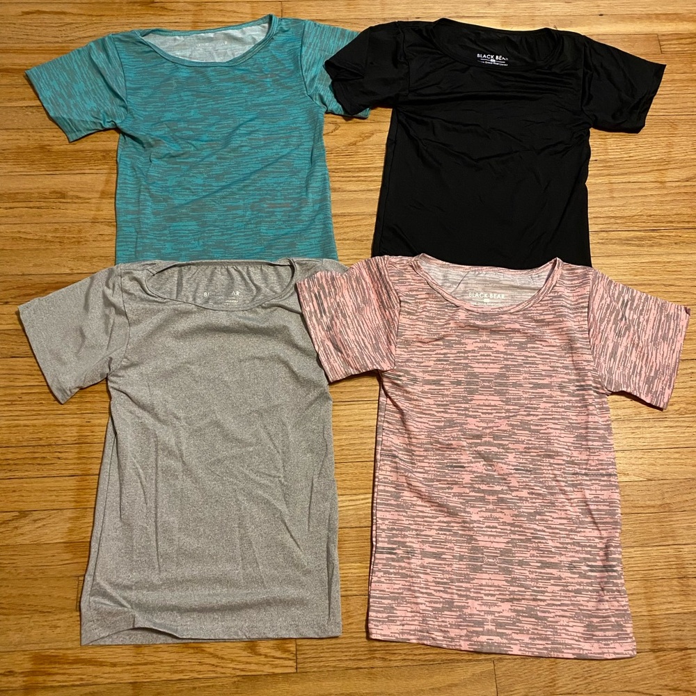 Girl L 10-12 Black Bear Set of Four Short Sleeve T-Shirts Dri Fit Material